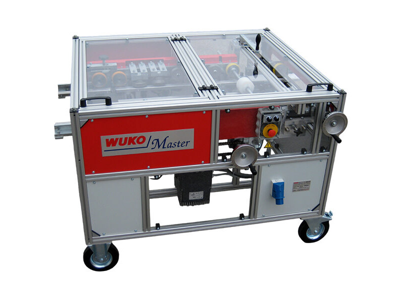 Wuko Master 0420 roof panel machine for profiling single and double-lock standing seams with adjustable width and bending capabilities