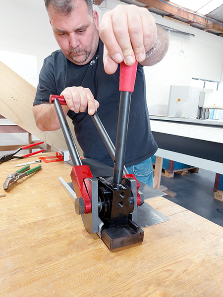 MASC EAVE CUTTER - Image 3